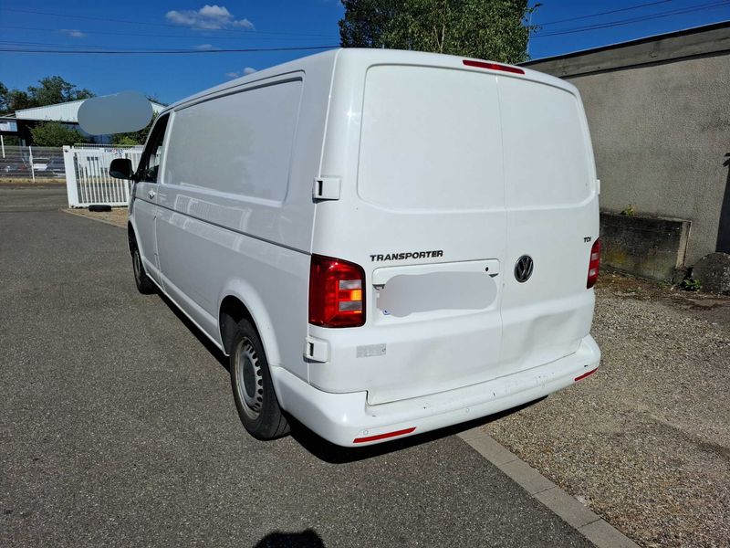 Volkswagen T6 Transporter 2.0 TDI Kasten lang — zdjęcie 3