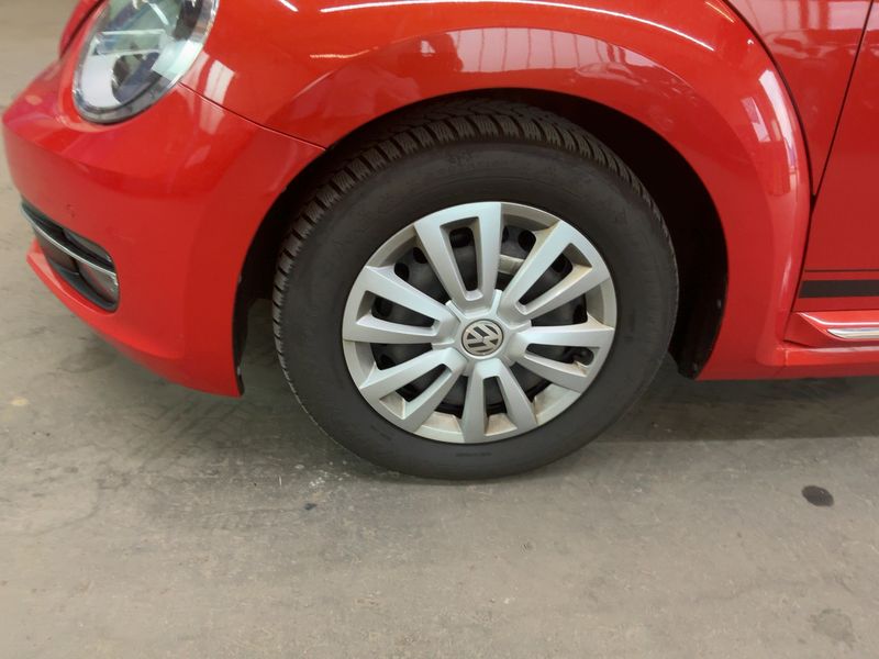 Volkswagen Beetle 2.0 TDI Club BlueMotion Tech 2015 – снимка 3