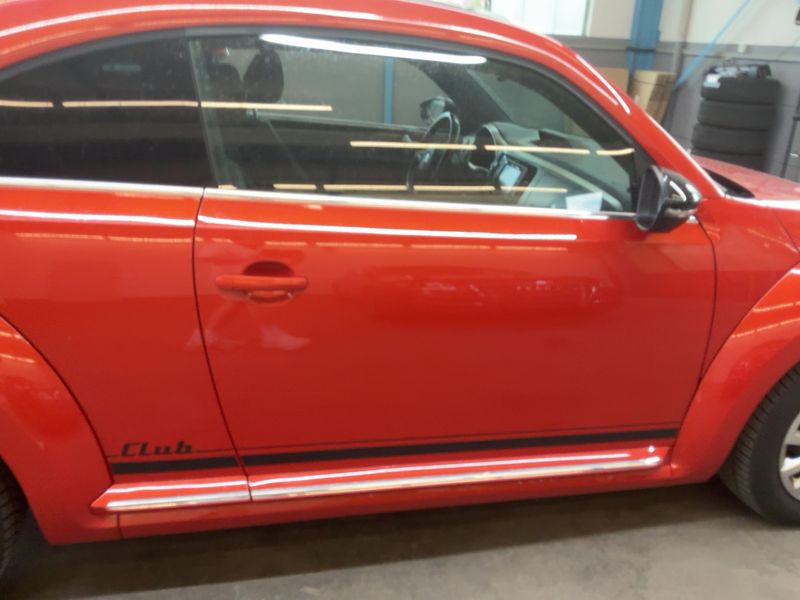 Volkswagen Beetle 2.0 TDI Club BlueMotion Tech 2015 – снимка 10