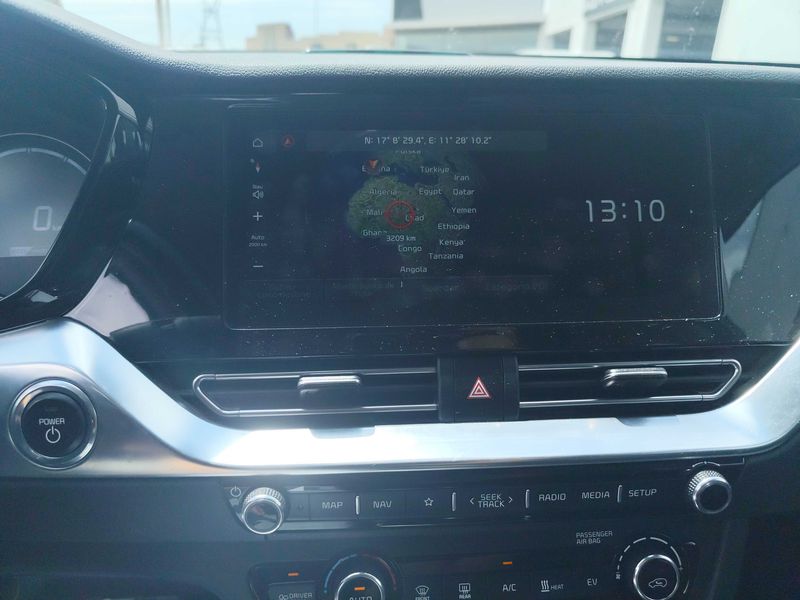 Kia Niro electric drive 150 kW e-Niro Emotion — zdjęcie 13