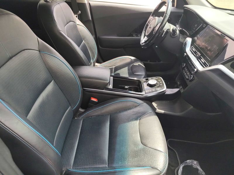 Kia Niro electric drive 150 kW e-Niro Emotion — zdjęcie 10