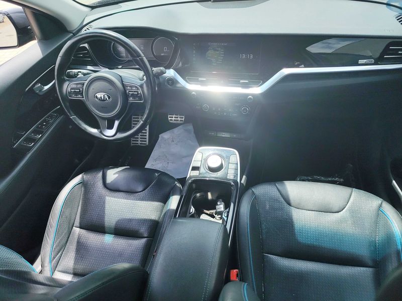 Kia Niro electric drive 150 kW e-Niro Emotion — zdjęcie 11