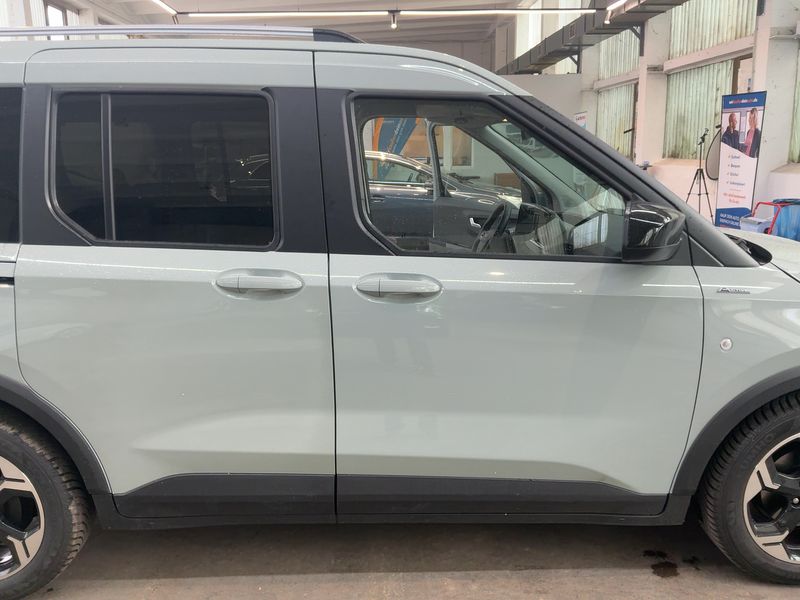 Ford Tourneo Courier 1.0 EcoBoost Active — zdjęcie 7