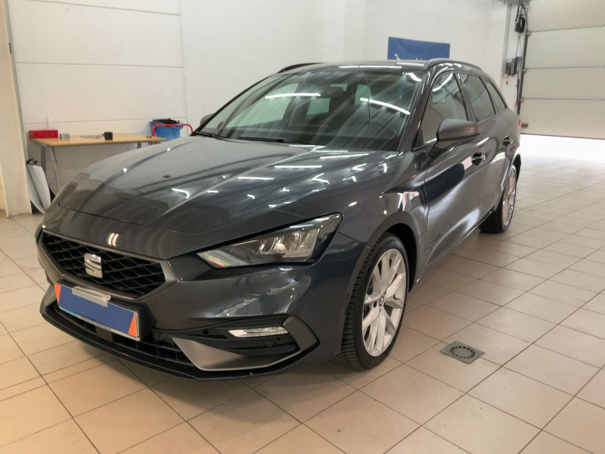 Seat Leon 2021 — photo 1