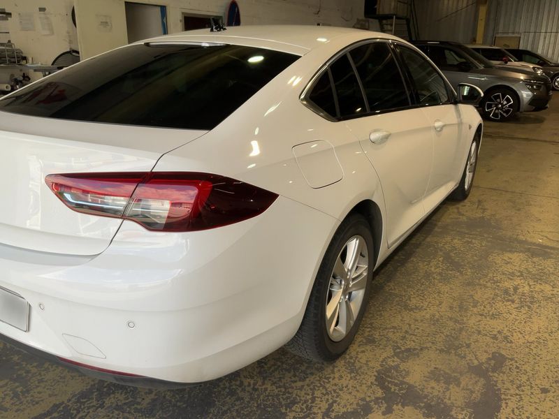 Opel Insignia Grand Sport 2.0 CDTI Dynamic — zdjęcie 6