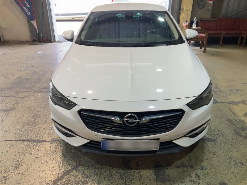 Opel Insignia Grand Sport 2.0 CDTI Dynamic — zdjęcie 9
