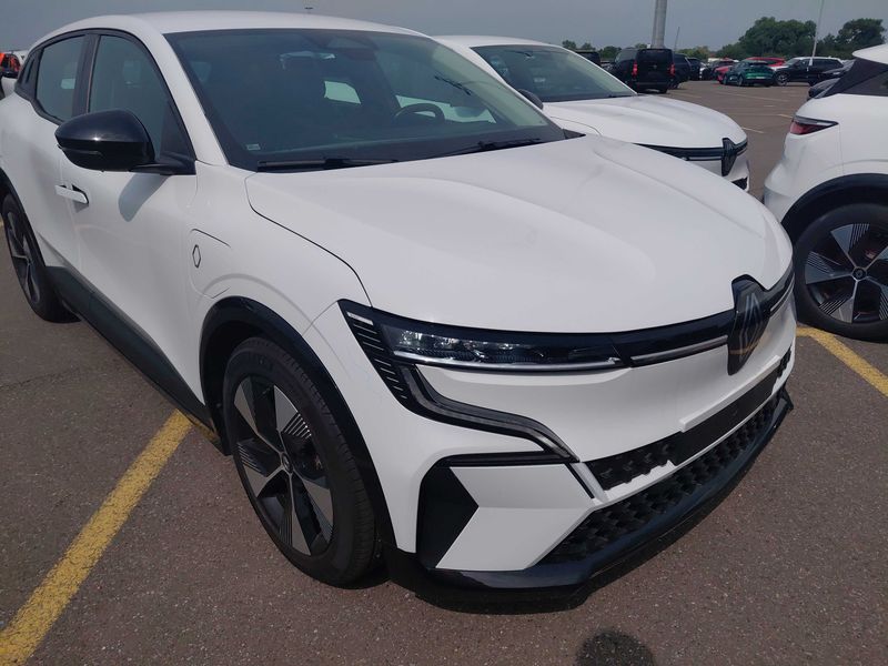 Renault Megane E-Tech electric drive 96 kW Equilibre — zdjęcie 6