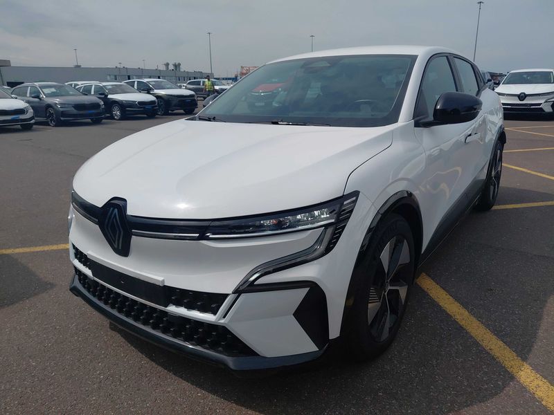 Renault Megane E-Tech electric drive 96 kW Equilibre