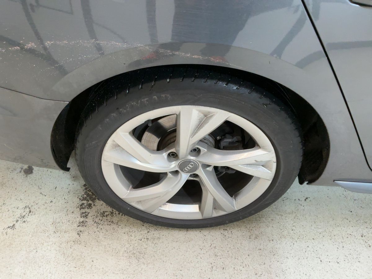 Audi A4 2020 — photo 10