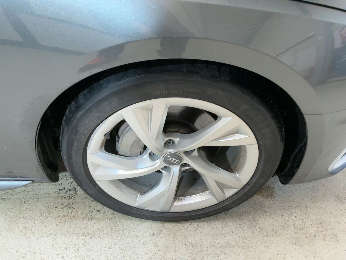 Audi A4 2020 — photo 12