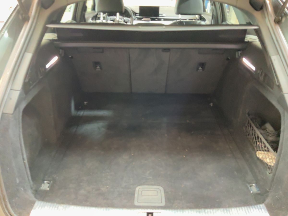 Audi A4 2020 — photo 16