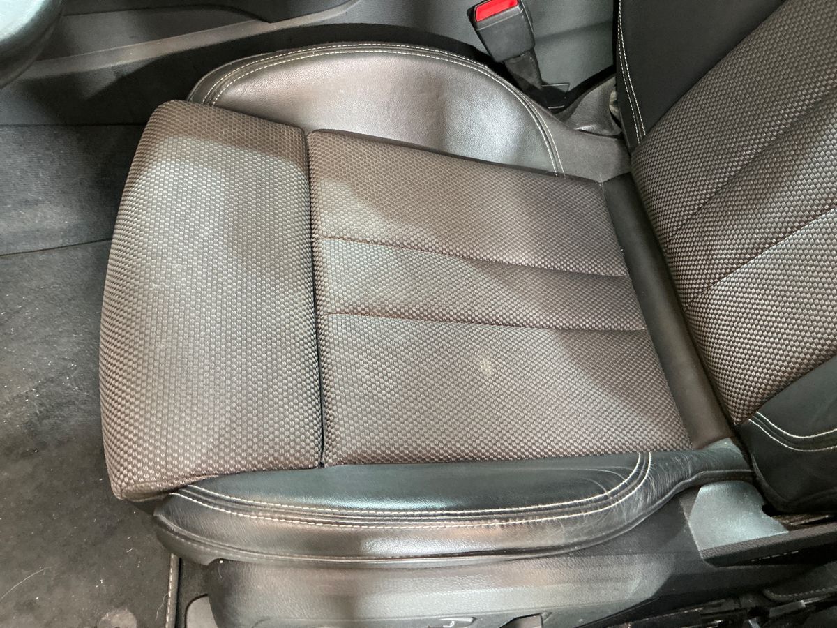 Audi A4 2020 — photo 30