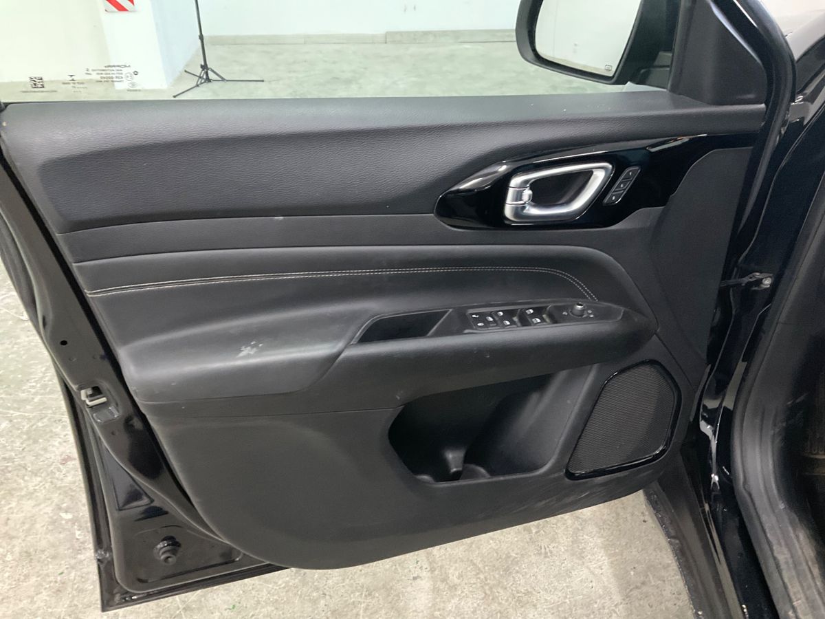 Jeep Compass 2021 — photo 39