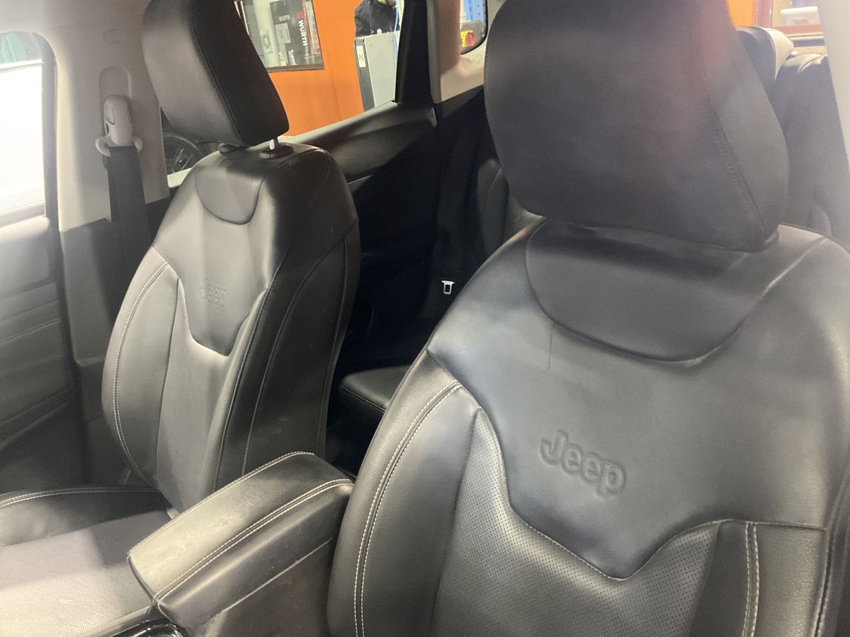 Jeep Compass 2021 — photo 36