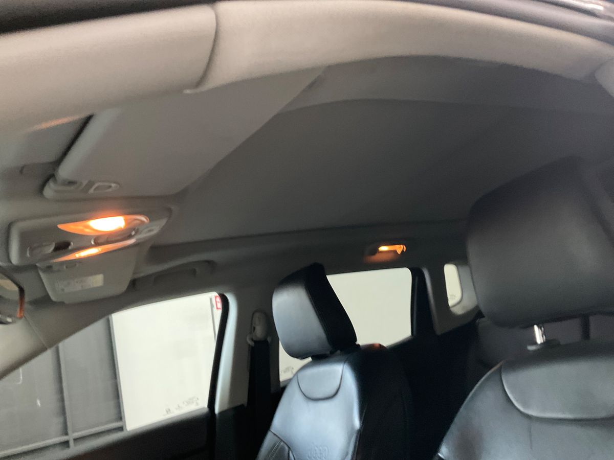 Jeep Compass 2021 — photo 38