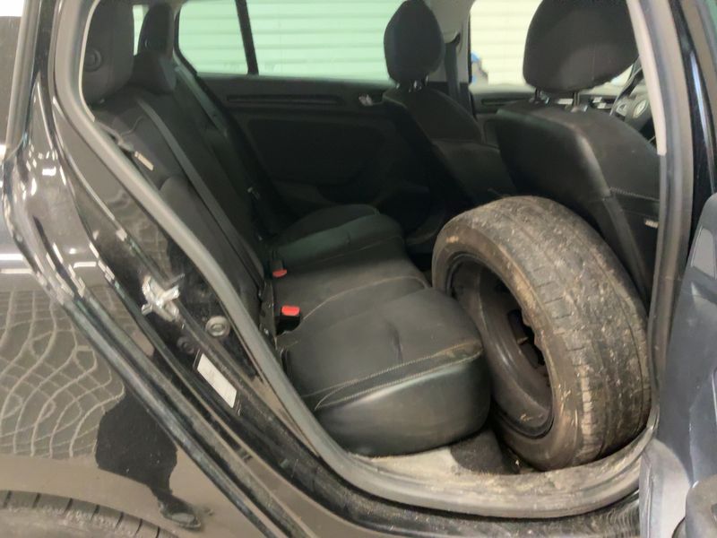 Renault Megane 1.2 TCe Energy Experience — zdjęcie 14