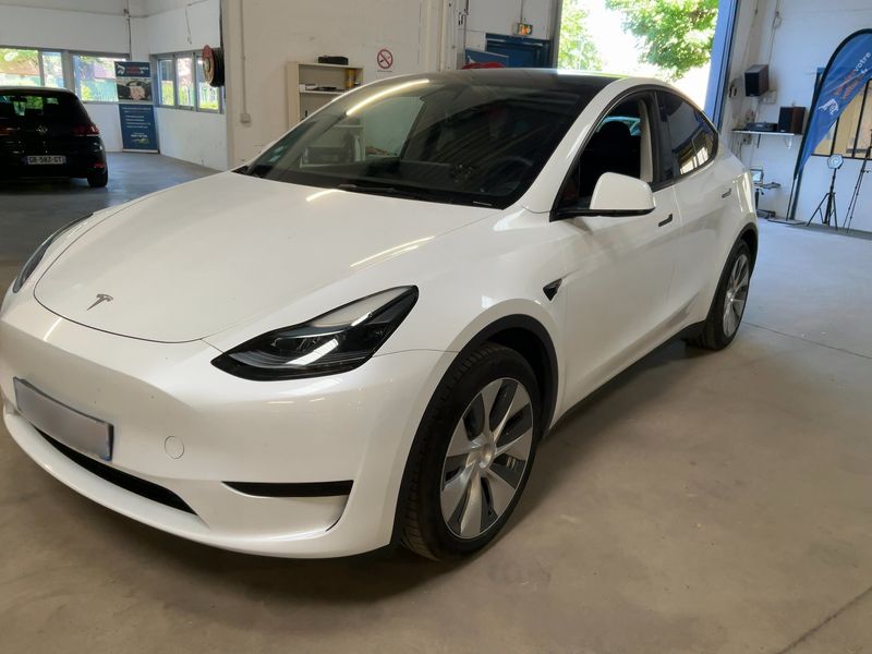 Tesla Model Y Standard Range