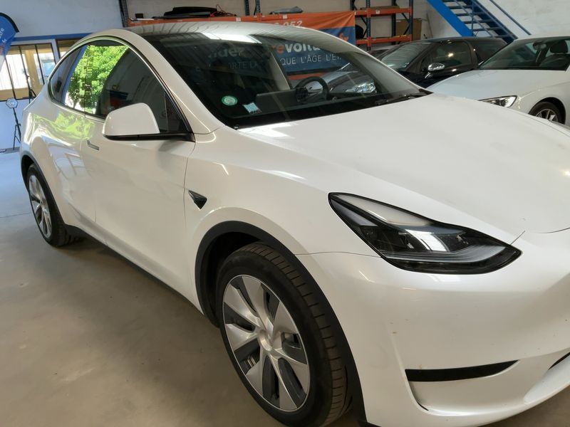 Tesla Model Y Standard Range — zdjęcie 8