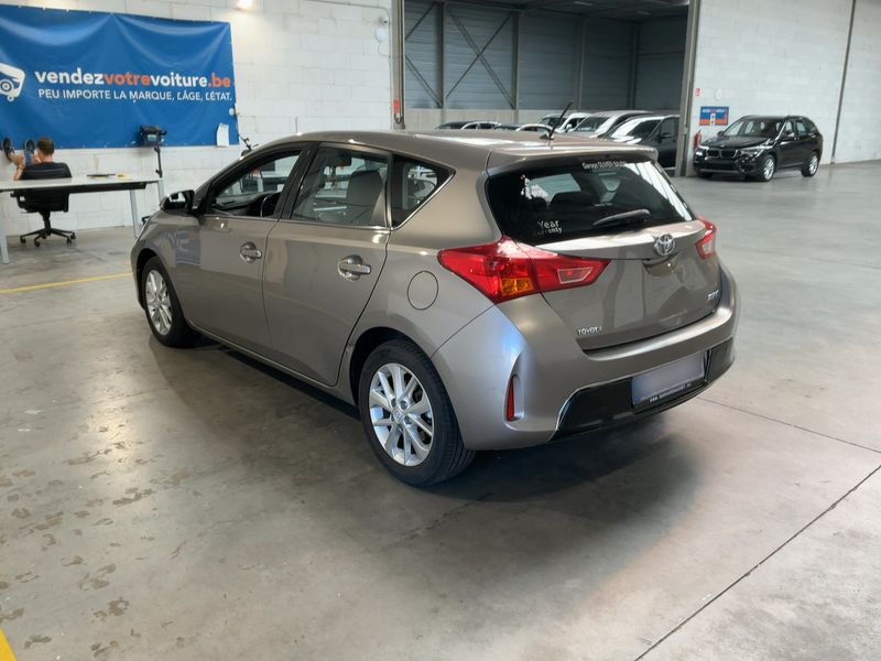 Toyota Auris 1.3 Active — zdjęcie 3