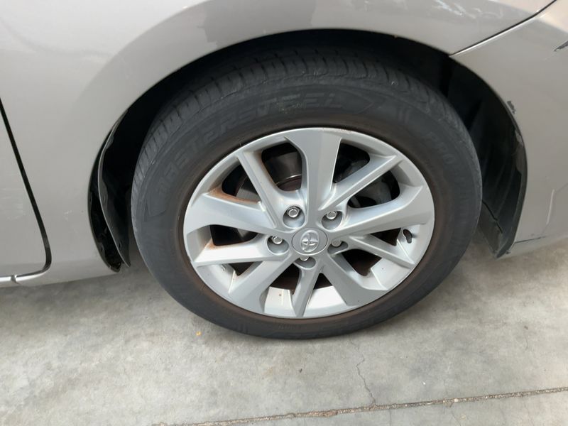 Toyota Auris 1.3 Active 2014 – снимка 11