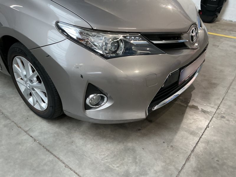 Toyota Auris 1.3 Active 2014 – снимка 40