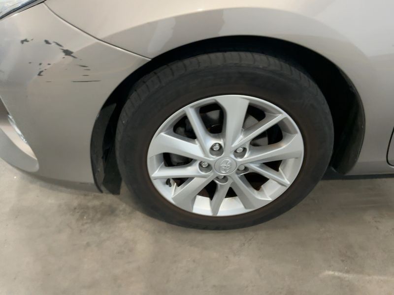 Toyota Auris 1.3 Active 2014 – снимка 3