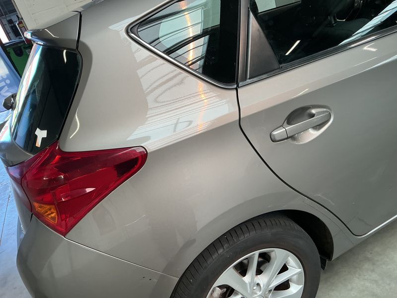 Toyota Auris 1.3 Active 2014 – снимка 23