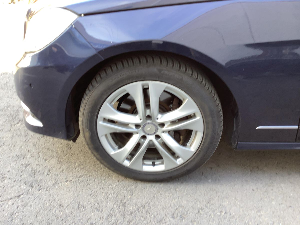 Mercedes-Benz E-Klasse 2012 — photo 4