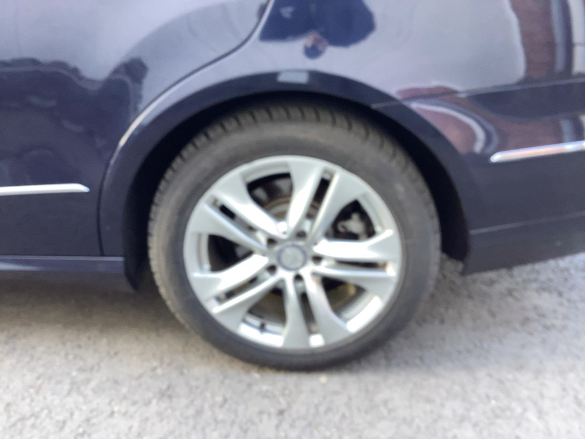 Mercedes-Benz E-Klasse 2012 — photo 6