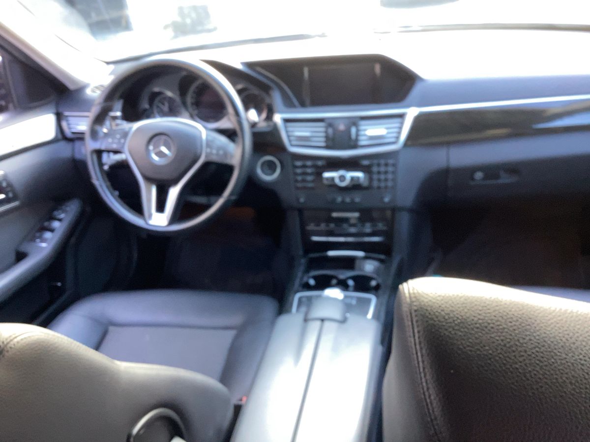 Mercedes-Benz E-Klasse 2012 — photo 18