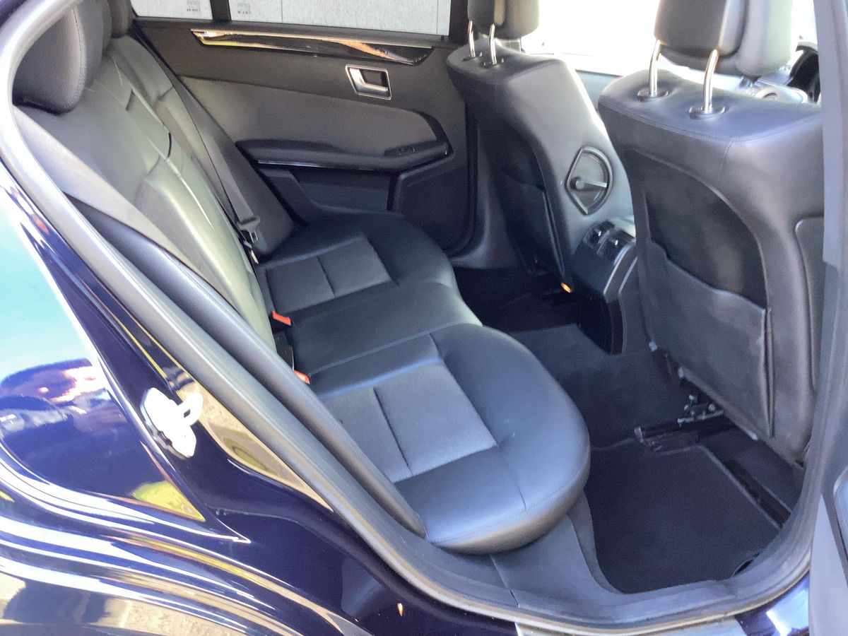 Mercedes-Benz E-Klasse 2012 — photo 20