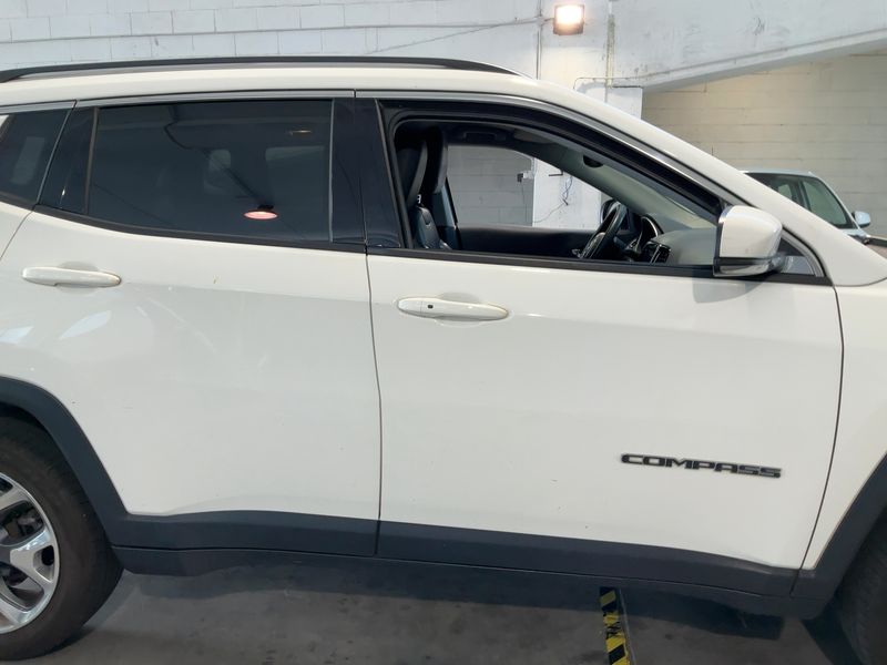 Jeep Compass 2.0 M-Jet Limited 4WD — zdjęcie 7