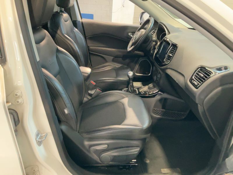 Jeep Compass 2.0 M-Jet Limited 4WD — zdjęcie 11