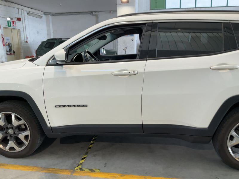 Jeep Compass 2.0 M-Jet Limited 4WD — zdjęcie 4