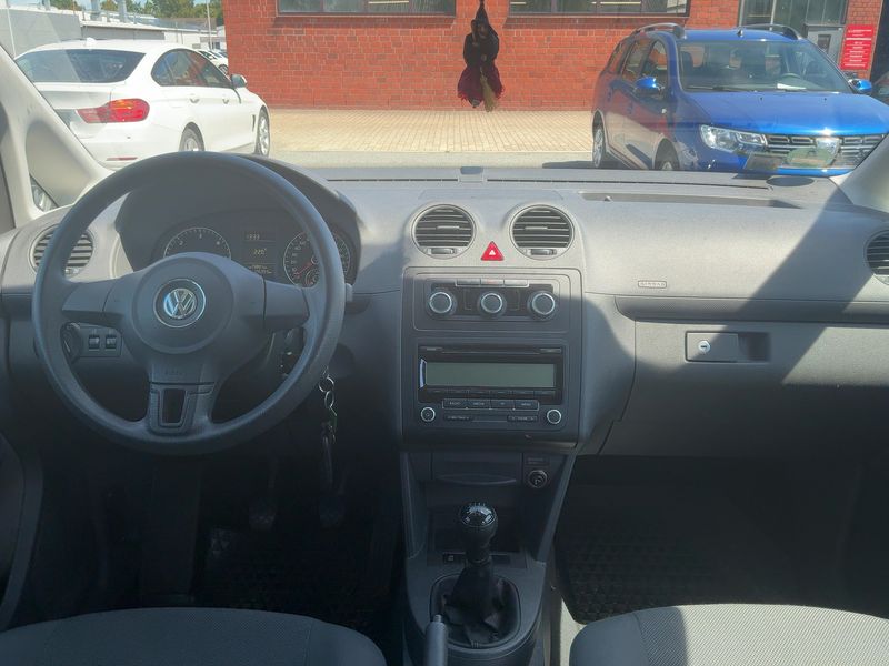 Volkswagen Caddy 1.6 TDI Trendline 2010 – снимка 17