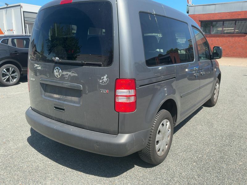 Volkswagen Caddy 1.6 TDI Trendline 2010 – снимка 8