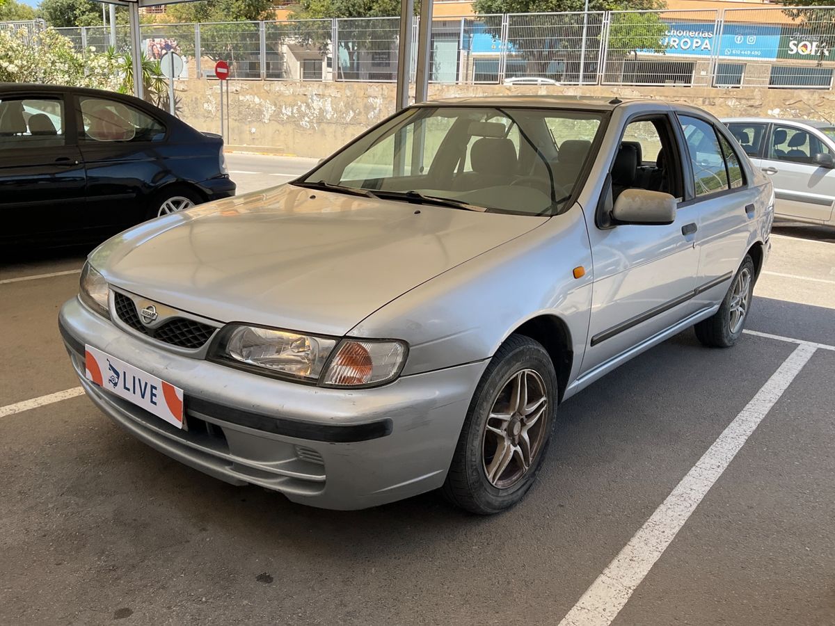 Nissan Almera 1999