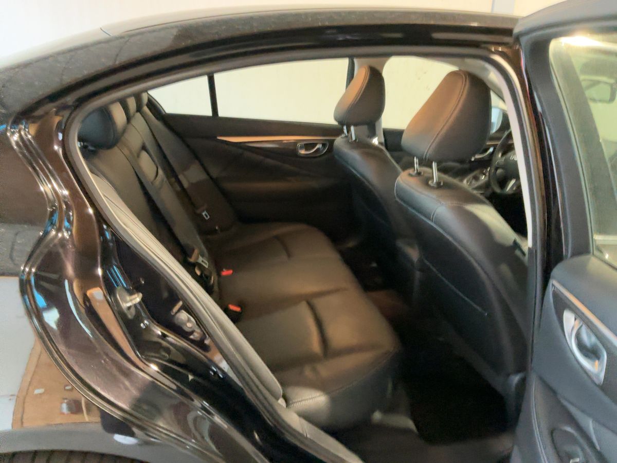 Infiniti Q50 2015 — photo 20