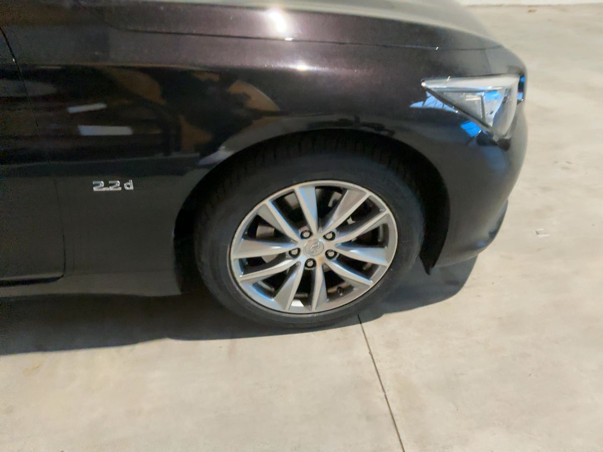 Infiniti Q50 2015 — photo 12