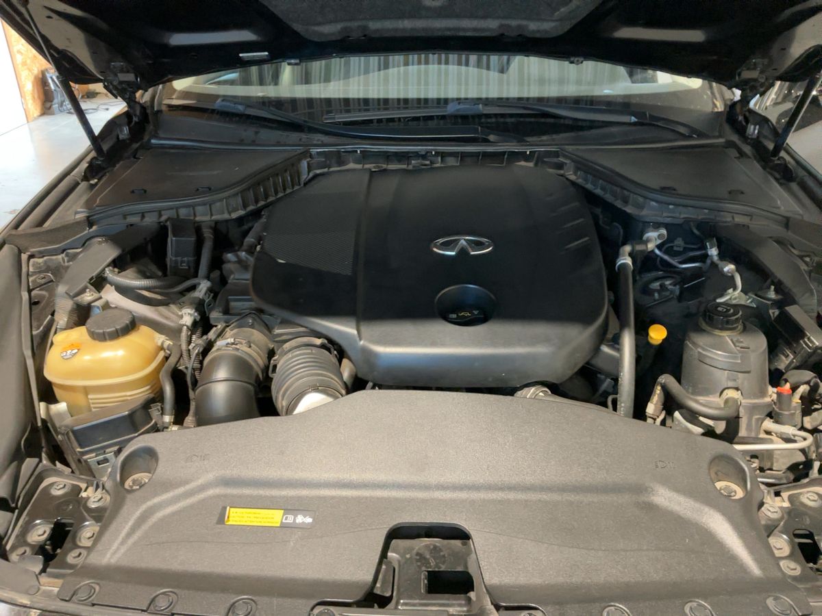 Infiniti Q50 2015 — photo 23