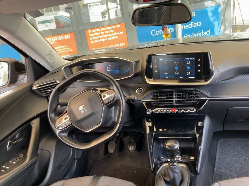 Peugeot 2008 1.2 PureTech Allure Pack — zdjęcie 12