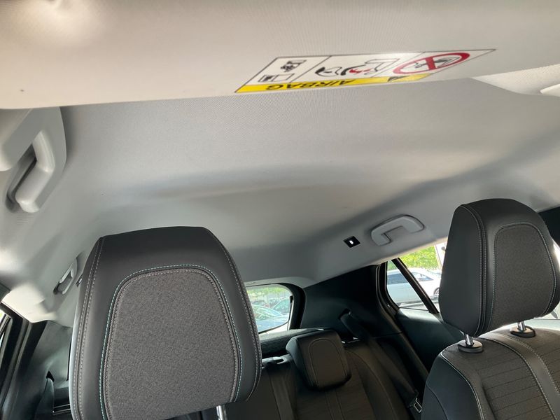 Peugeot 2008 1.2 PureTech Allure Pack 2022 – снимка 25