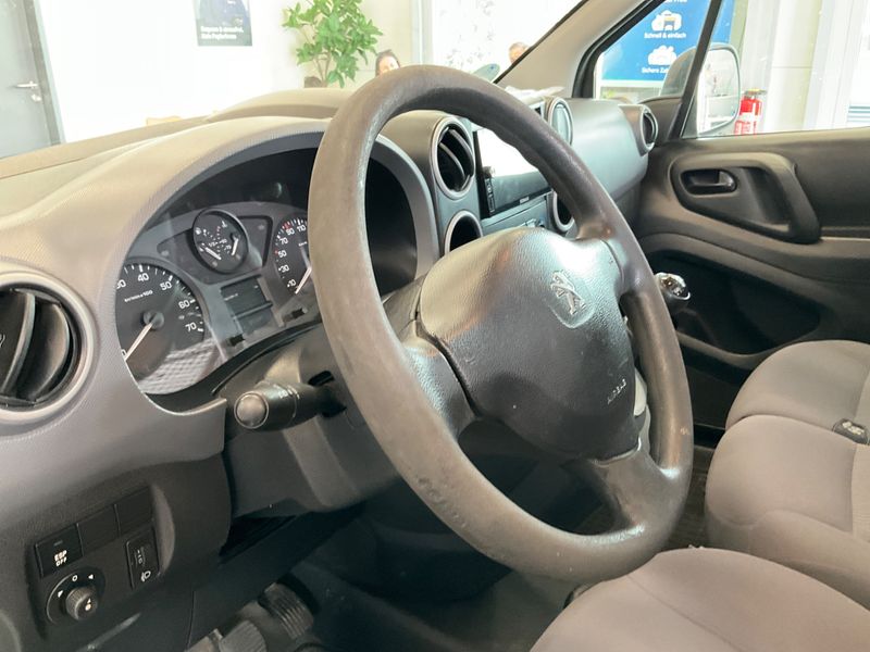 Peugeot Partner 1.6 HDi L1 Deine Gründerzeit Elektro 2014 – снимка 39