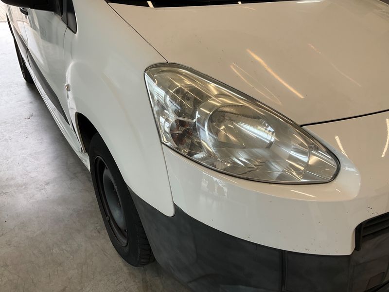 Peugeot Partner 1.6 HDi L1 Deine Gründerzeit Elektro 2014 – снимка 47