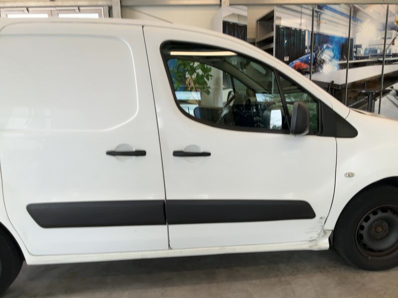Peugeot Partner 1.6 HDi L1 Deine Gründerzeit Elektro 2014 – снимка 10