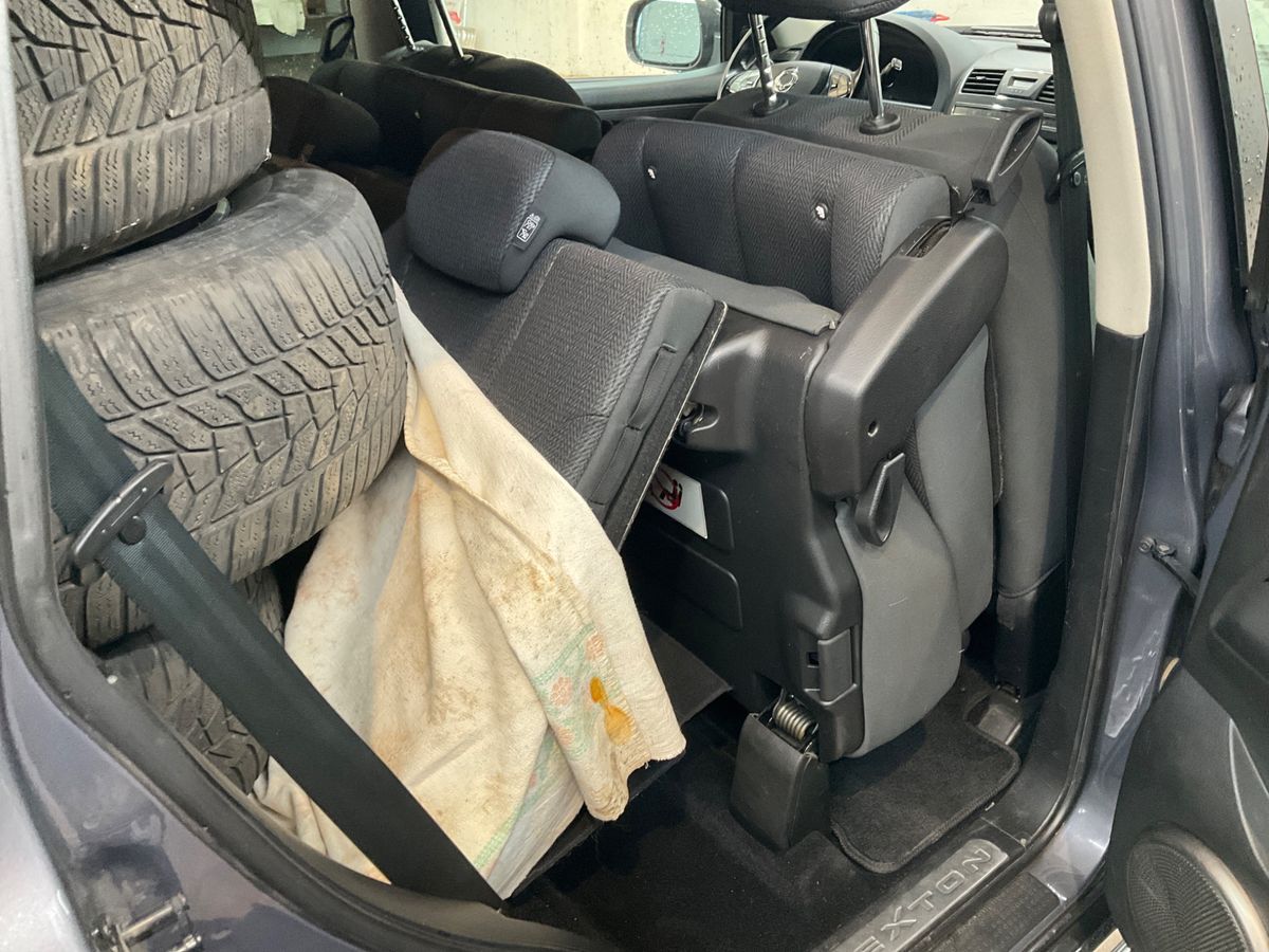 Ssangyong Rexton 2017 — photo 53