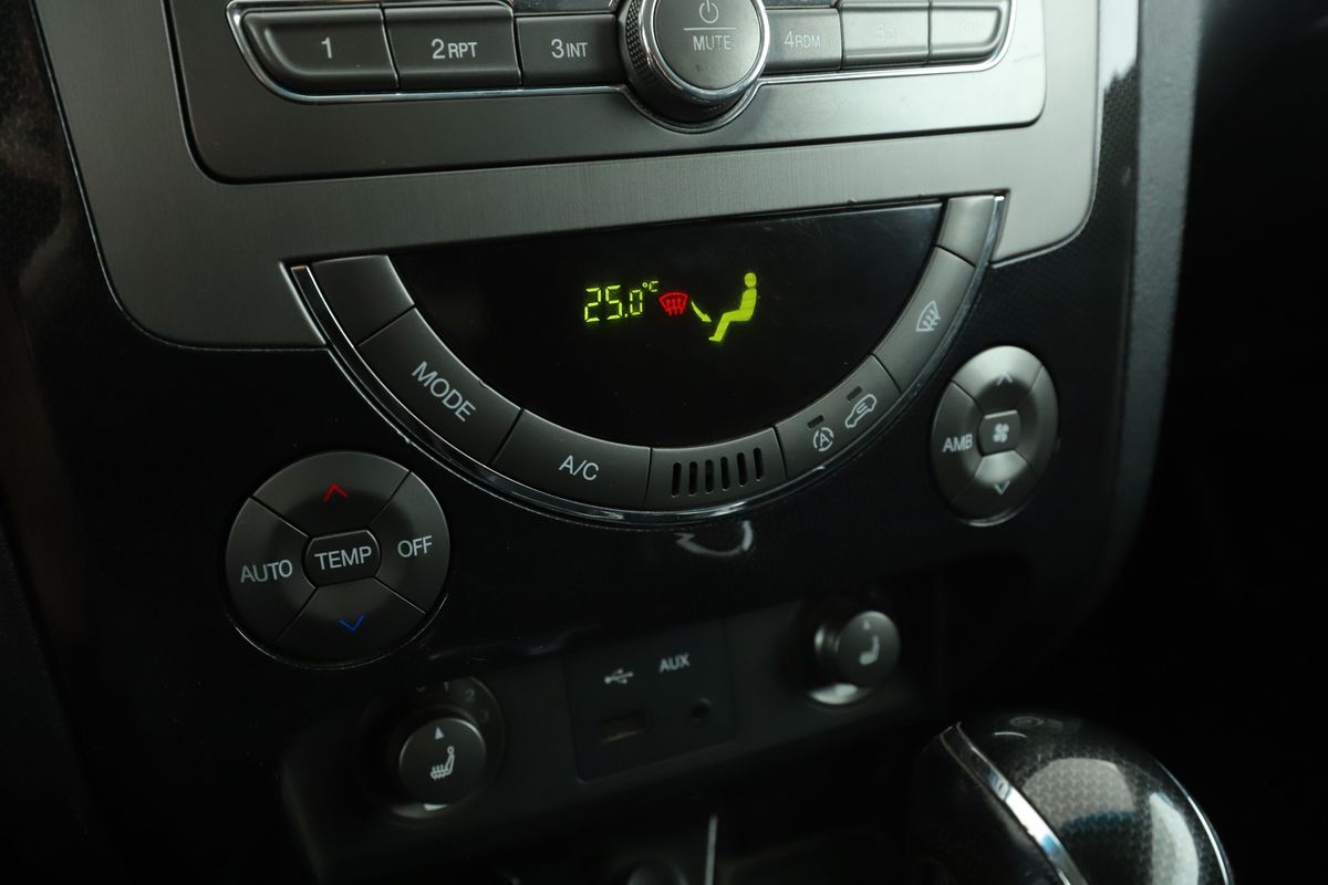 Ssangyong Rexton 2017 — photo 33