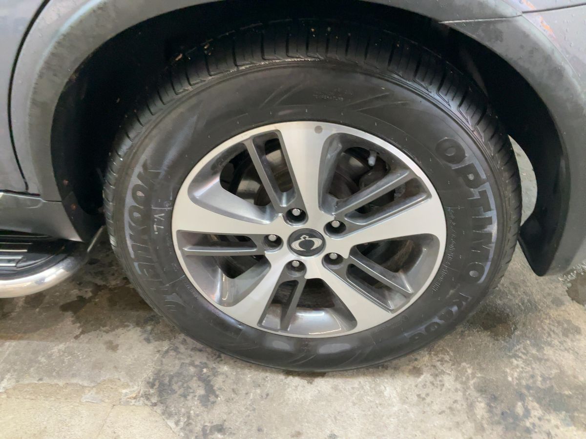 Ssangyong Rexton 2017 — photo 6