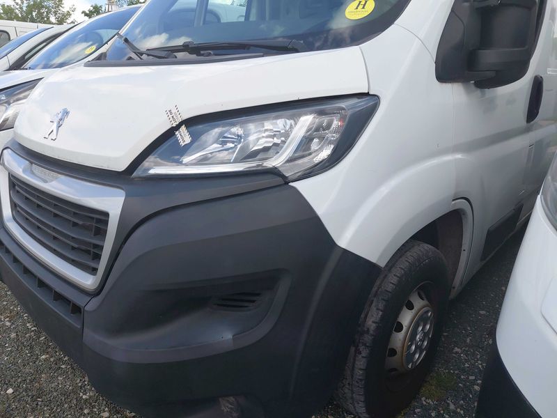 Peugeot Boxer 2.2 Blue-HDi 330 L1H1 Pro Stop&Start — zdjęcie 2