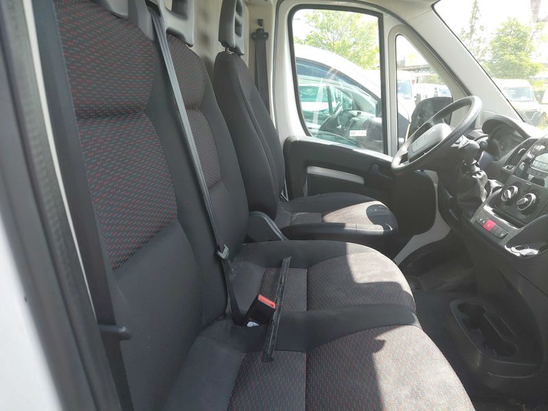 Peugeot Boxer 2.2 Blue-HDi 330 L1H1 Pro Stop&Start — zdjęcie 10